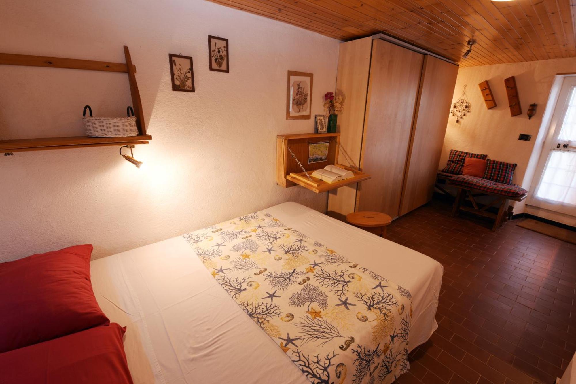 Ferienwohnung Hikers' Nest With Sea View San Rocco al Porto Exterior foto